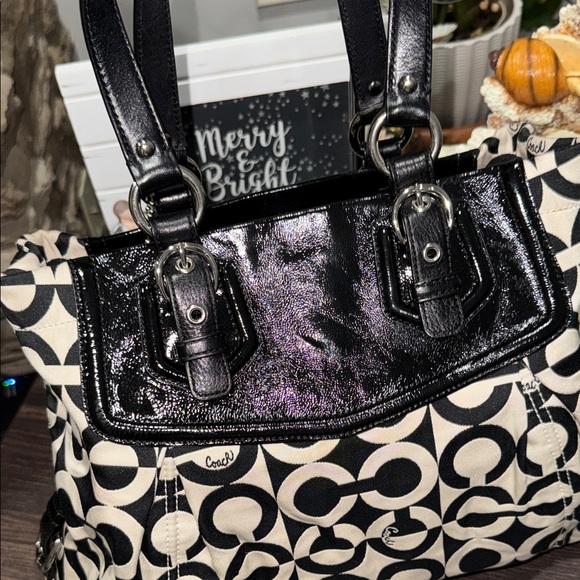 Coach Monochrome Patterned Shoulder Bag - Picture 12 of 17